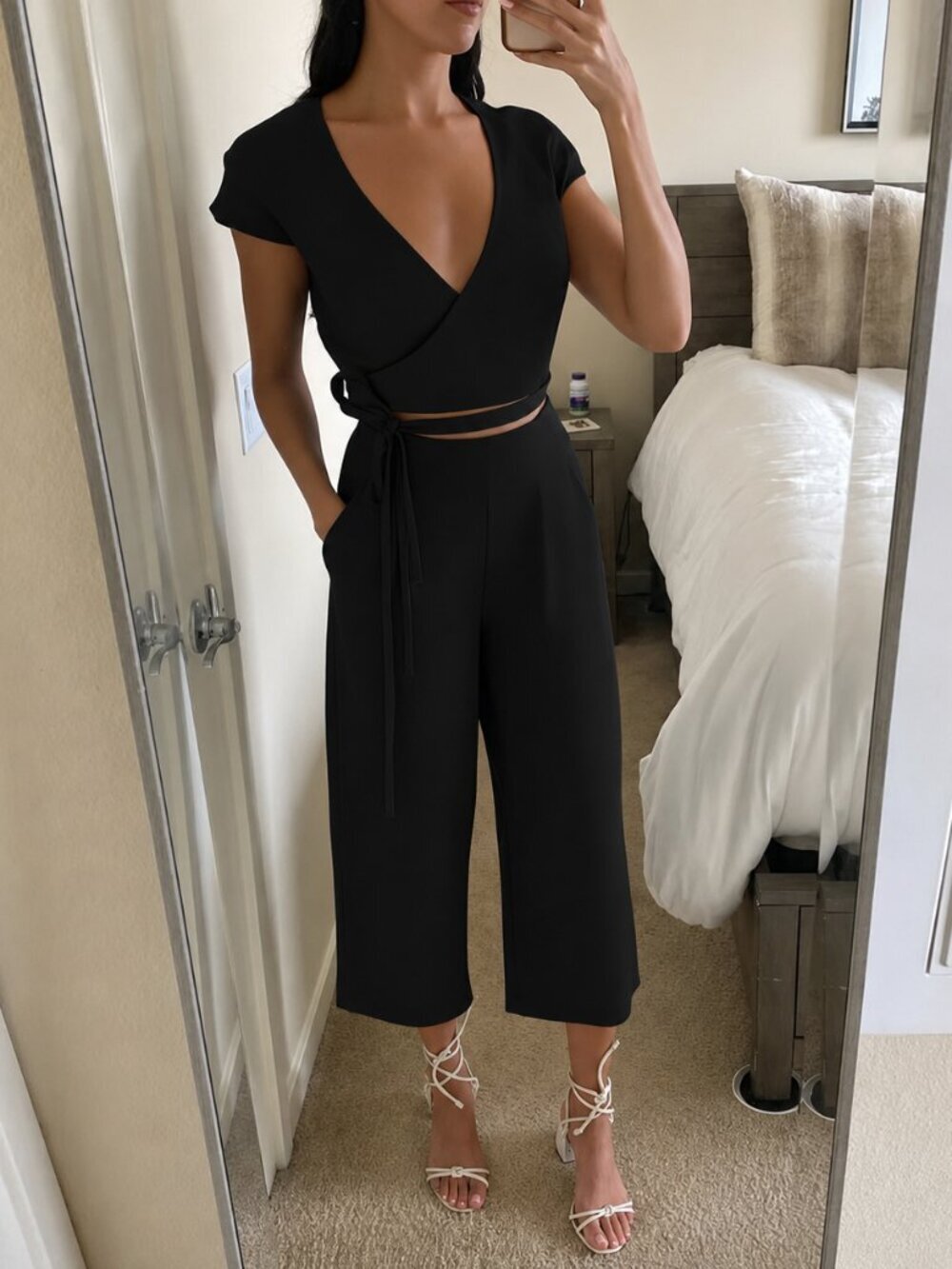 Aritzia Wilfred Brax Linen Blend Cropped V Neck Wrap Jumpsuit Black Size 2
